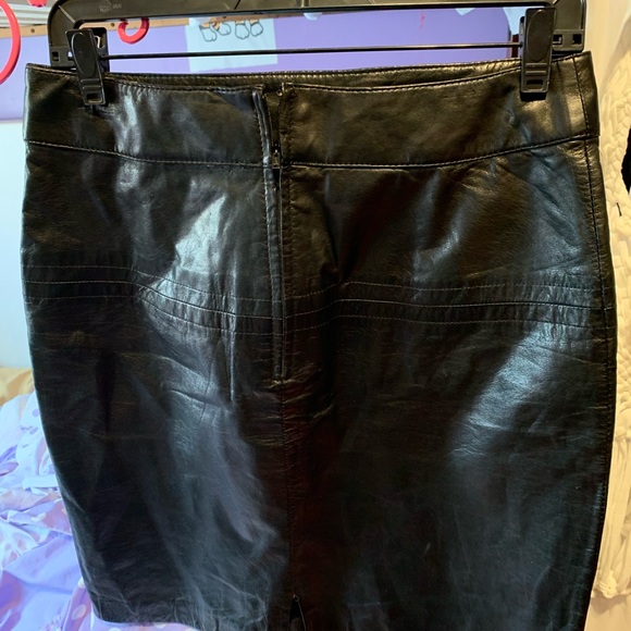 Korean black skirt - Picture 2 of 3